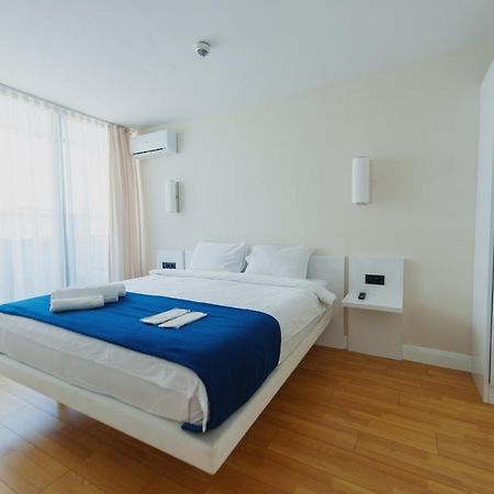Aparthotel ~ Orbi City ~ Batumi Kültér fotó