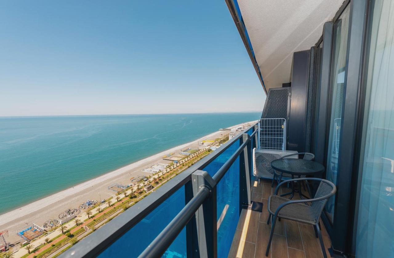 Aparthotel ~ Orbi City ~ Batumi Kültér fotó